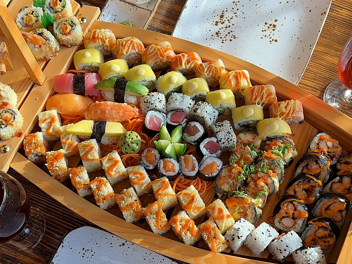 RAYU Unlimited Sushi boat served at the table