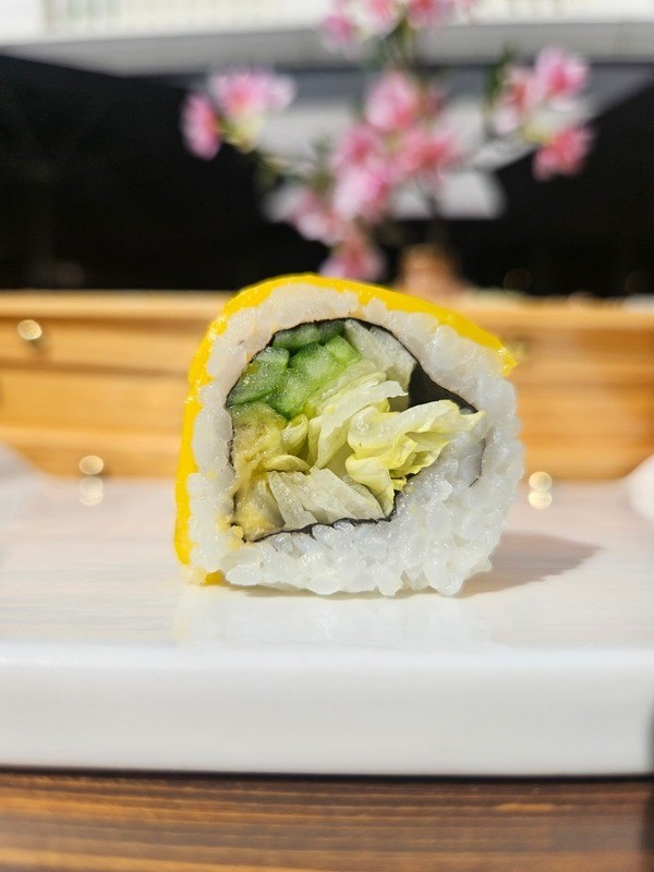 Golden Roll at RAYU